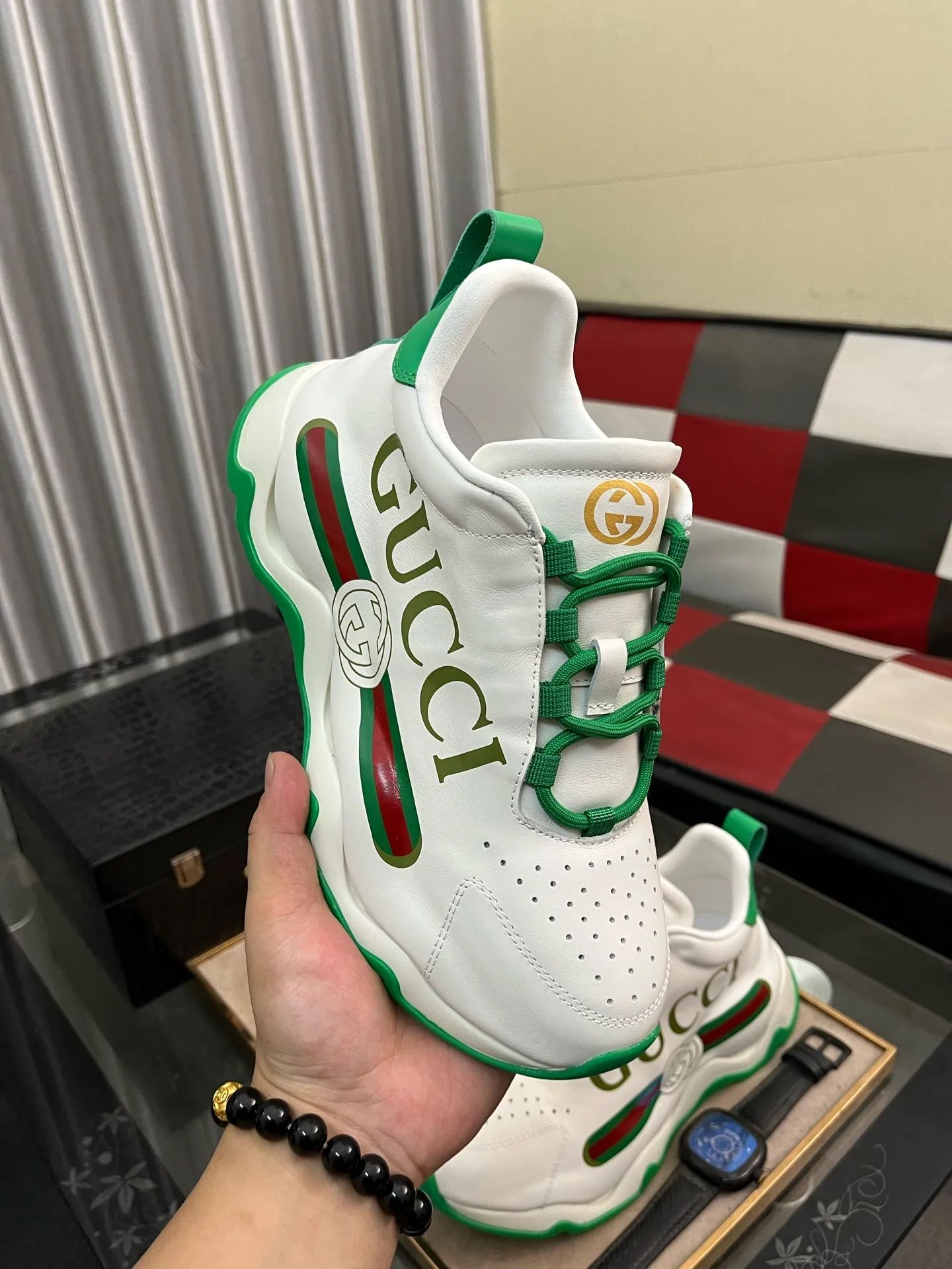Men's shoes 💰640⌚️⌚️[Gucci] Gucci's latest casual men's shoes, welcome to 1:1 comparison, the most popular Hong Kong counter casual shoes, counter quality, support inspection, high-quality workmanship, the upper is made of Italian imported calfskin, breathable mesh insole original fashion sports outsole, casual fashion, high-end quality, size: 38-442️⃣Colors available